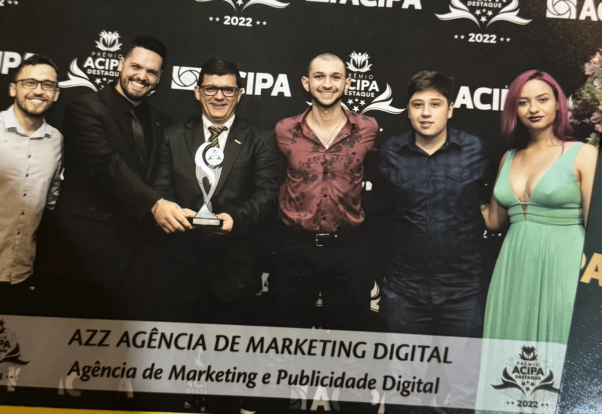 Cerimônia do Prêmio ACIPA Destaque 2022: AZZ Agência de Marketing Digital premiada em Palotina